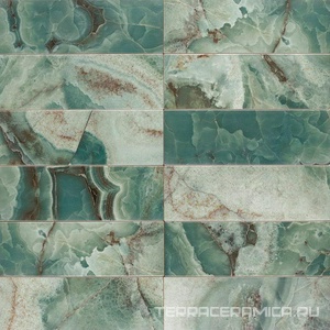 Chloe Emerald 10x30