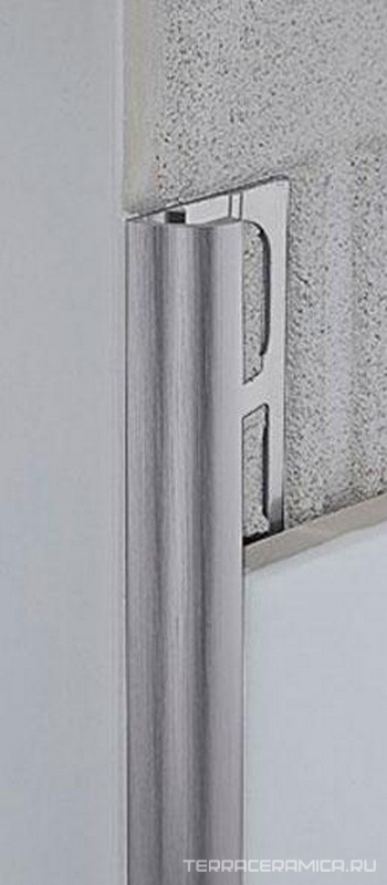 RTM/10 Наружный алюминевый профиль titanium satin polished 1x270